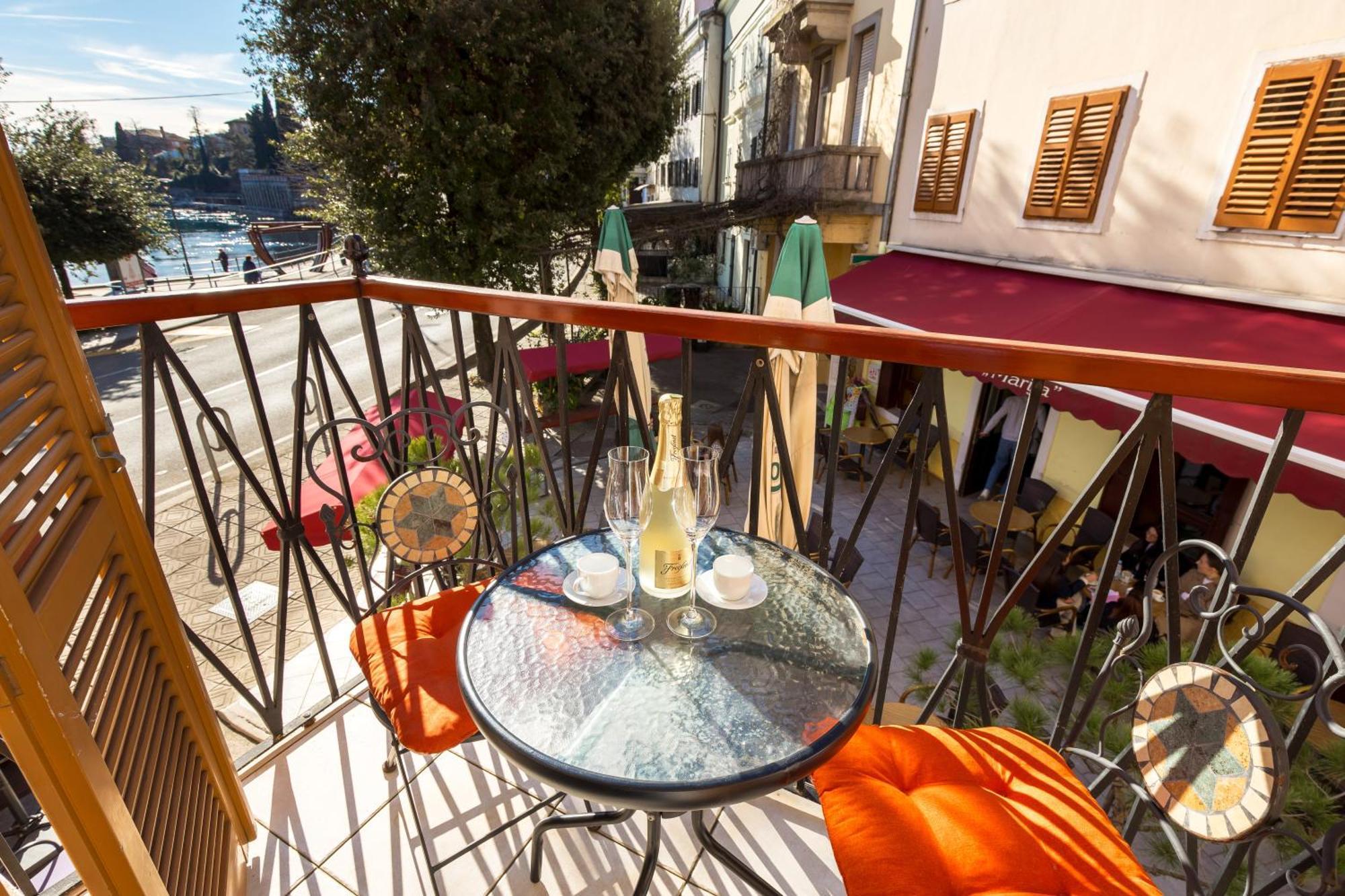 Apartments Anaika At The Beach, Opatija 外观 照片
